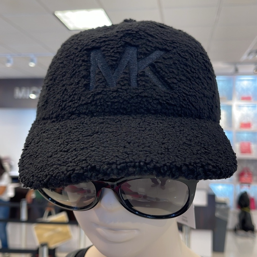 Michael Kors MK Logo Hat Sherpa Adjustable Cap OS 
Black NWT - Picture 2 of 16